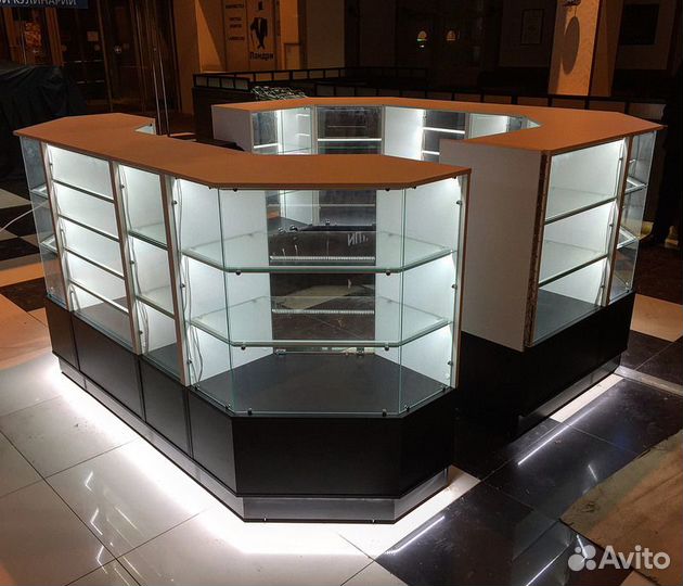 Витрины, прилавки и торговые острова на заказ