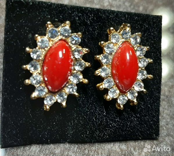 Комплект украшений красный агат с фианитами