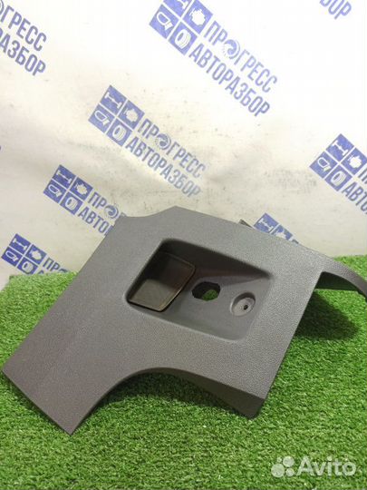 Накладка торпедо левая Ford Focus 2 хэтчбек 1.8