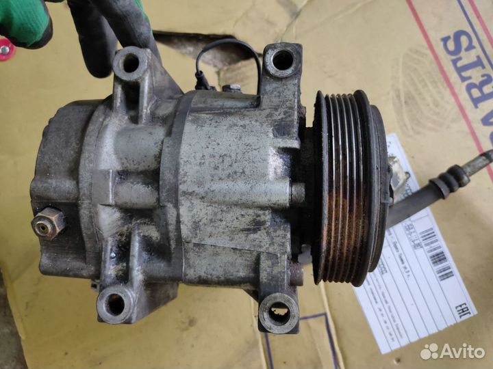 Компрессор кондиционера Infiniti FX35 FX45 2002-09