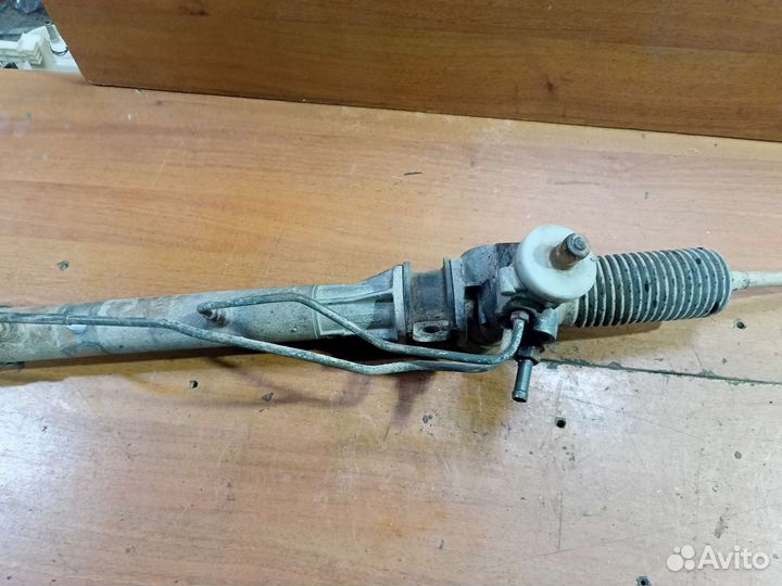 Рулевая рейка Nissan Primera P10 1995