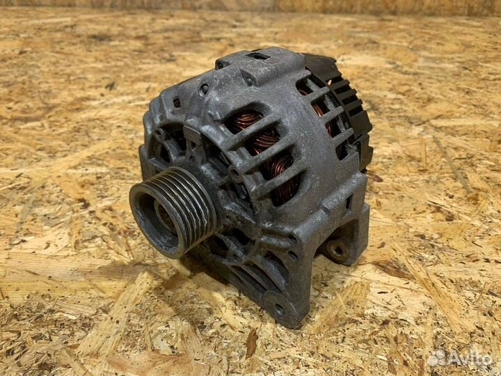 Генератор Renault Laguna 2 2005 SG9B053