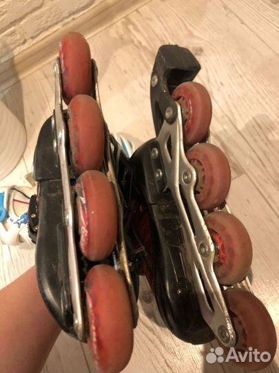 Роликовые коньки