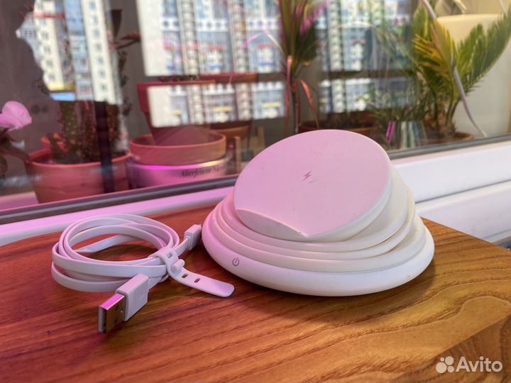 Зарядка беспроводная wolt