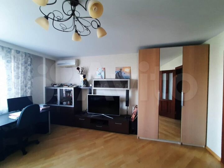 3-к. квартира, 94 м², 14/17 эт.