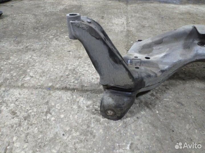 Балка подвески передняя Nissan Sunny FB15 QG15(DE)