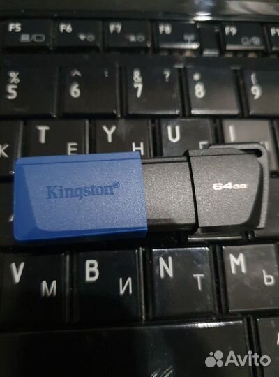 USB Kingston DataTraveler Exodia M 64 Gb