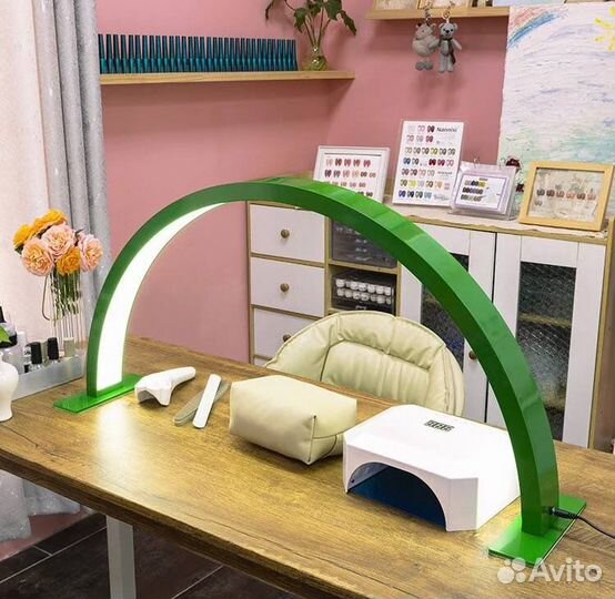 Светодиодная лампа для маникюра