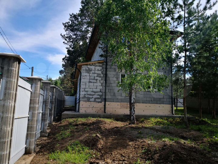 Дом 163,6 м² на участке 27,3 сот.