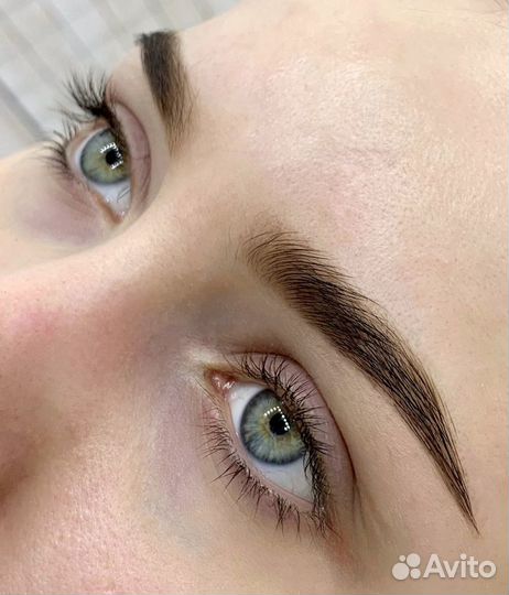 Коррекция и окрашивание бровей