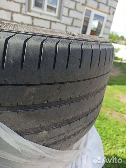 Pirelli Cinturato CN36 245/45 R19 и 275/40 R19