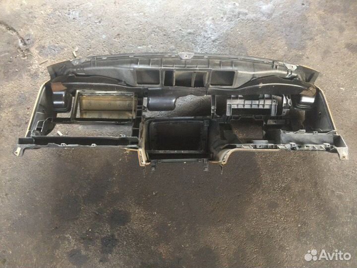 Торпедо Opel Vectra B sedan X18XE 1996