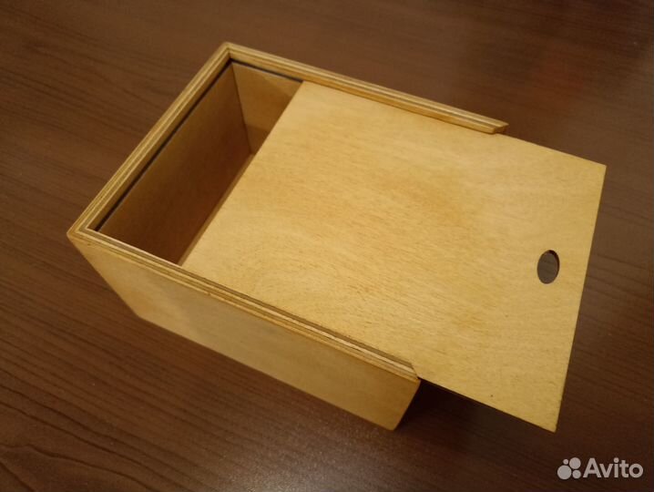 Коробка подарочная из дерева