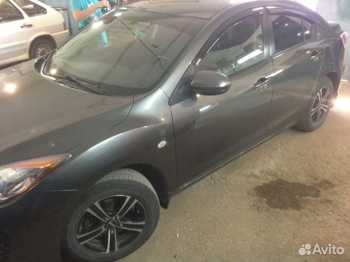 Дефлектор двери Mazda 3 седан с 2009 по 2013