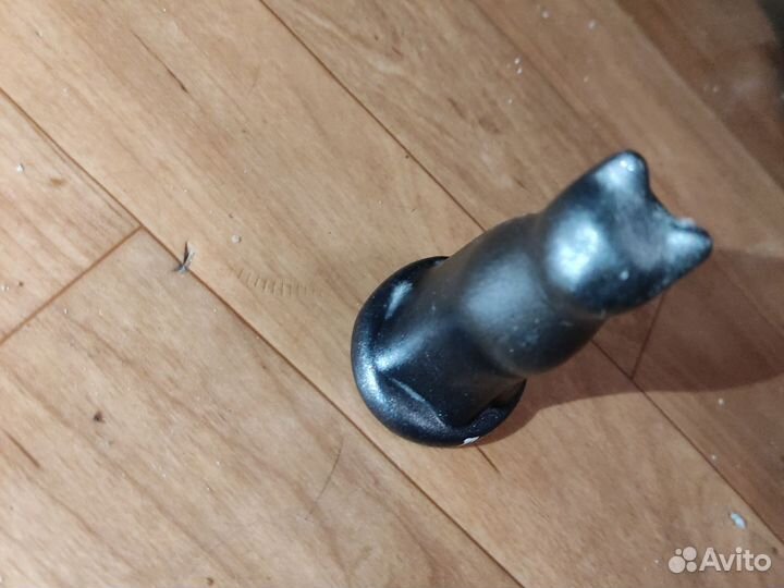 Фигурка кота