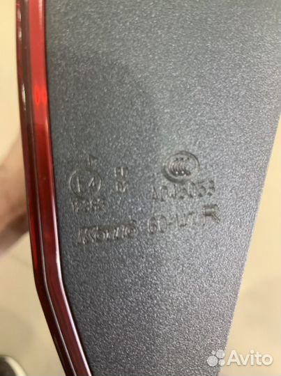 Задний правый фанарь Lexus LX-450/570