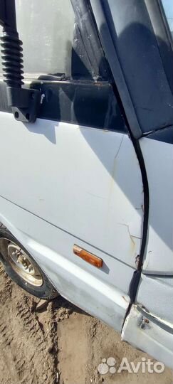 Mazda bongo E2000, E2200 дверь передняя правая