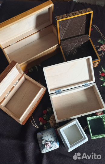 Шкатулки
