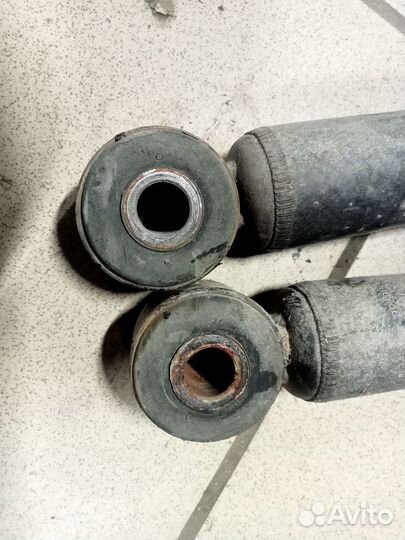 Комплект Задние амортизаторы Лада Веста