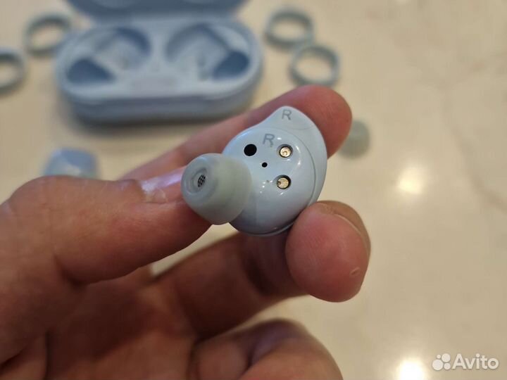 Samsung galaxy buds plus