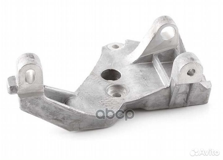 Кронштейн генератора 2110-12,2170-72 с гур дв.1.6л