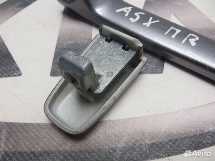 Ручка двери передняя правая Mitsubishi ASX