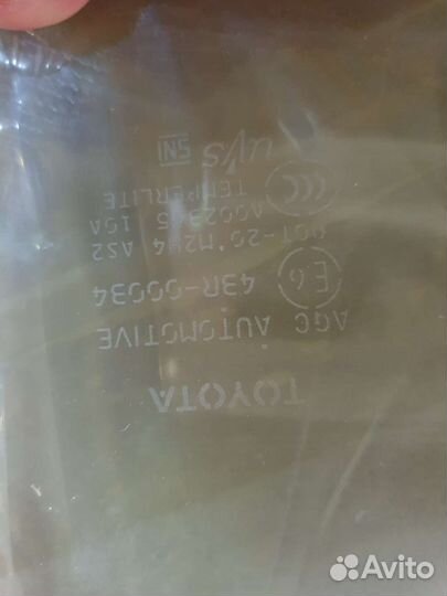 Стекло двери заднее левое Toyota Land Cruiser 200