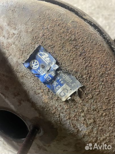 Вут VW Passat B3 1.8