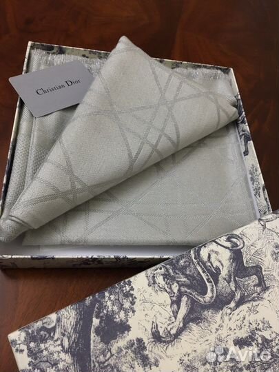 Платок диор