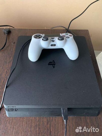Sony playstation 4 PS4 slim 500gb бу