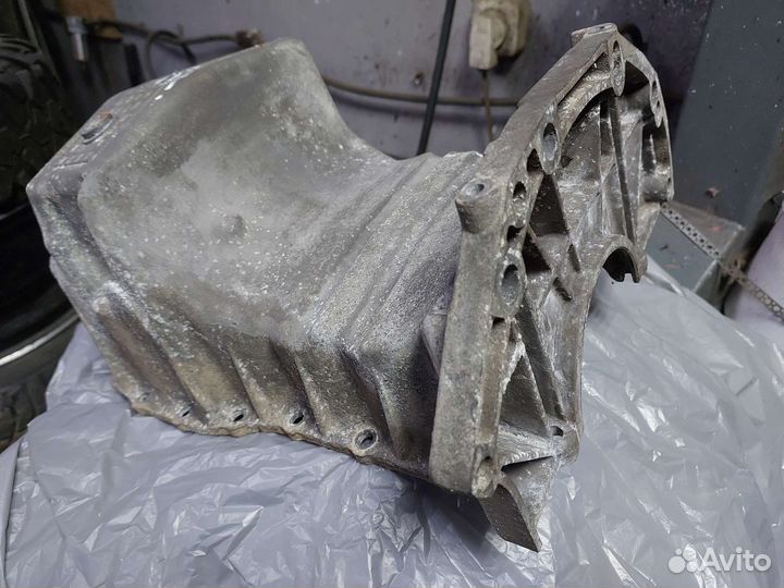 Поддон (картер)двигателя renault logan 1.6