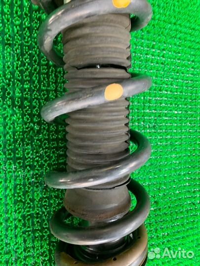 Стойка подвески прав. перед. Infiniti FX35