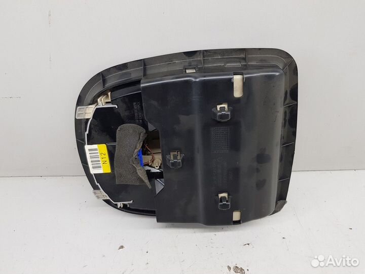 Плафон внутреннего освещения передний