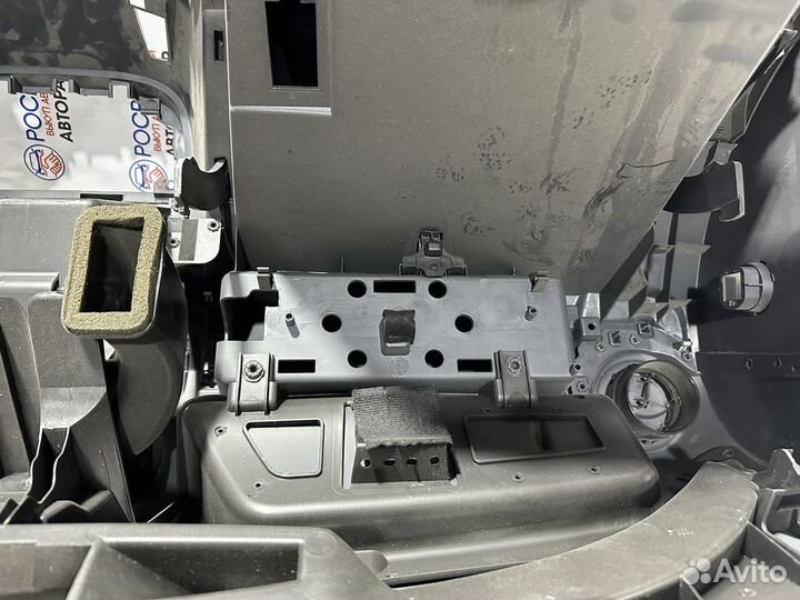 Торпедо Renault Duster 1