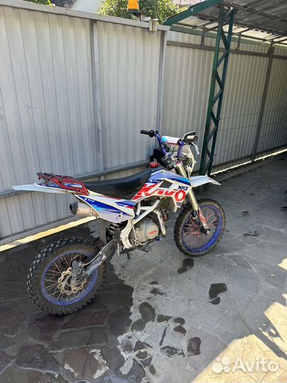 Кроссовый мотоцикл