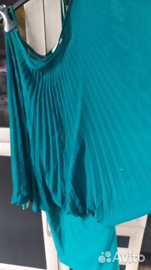 Вечернее платье 46 размера зеленое