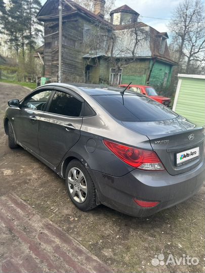 Hyundai Solaris 1.4 МТ, 2011, 240 000 км