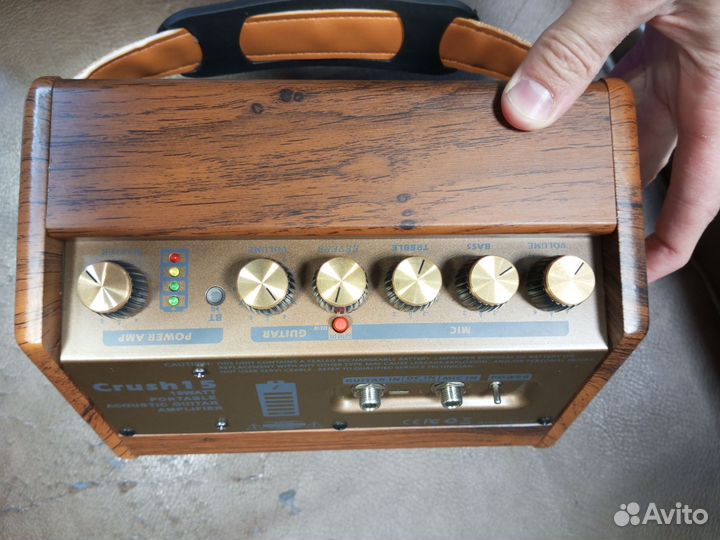 Комбоусилитель портативный для гитары и микрофона