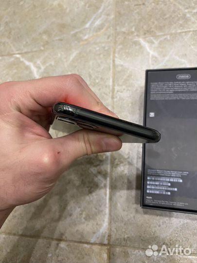 iPhone 11 Pro Max, 256 ГБ