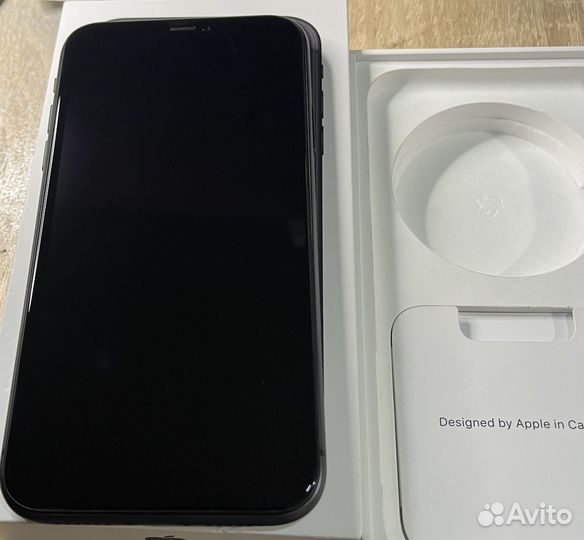 iPhone 11, 64 ГБ
