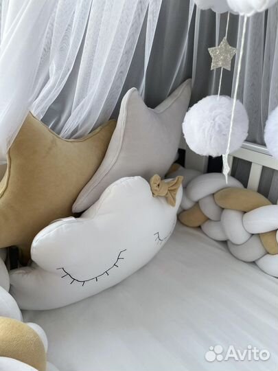 Детская кроватка комплект