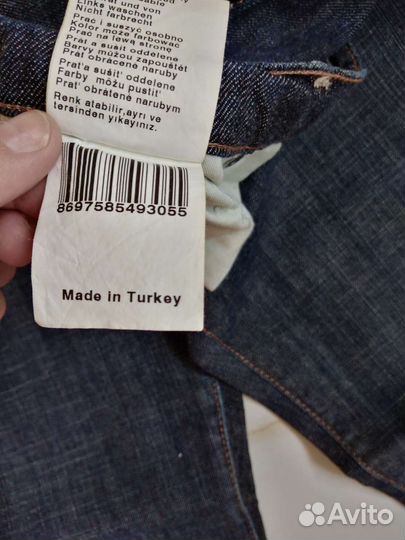 Джинсы новые
