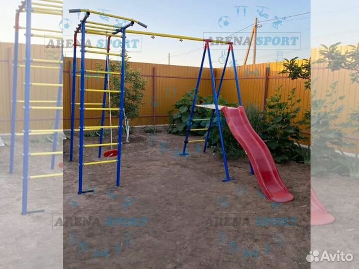 Уличный комплекс с горкой