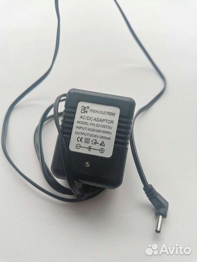 Адаптер питания, зарядное устройство