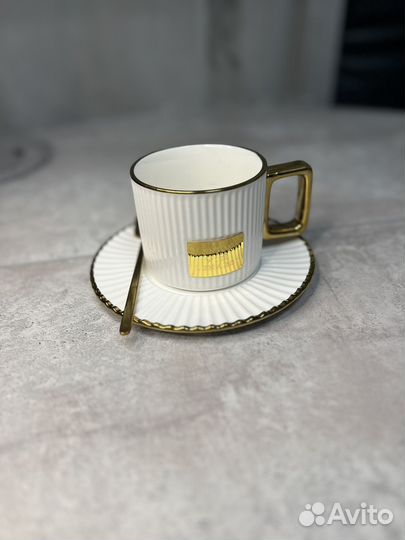 Чашка с блюдцем
