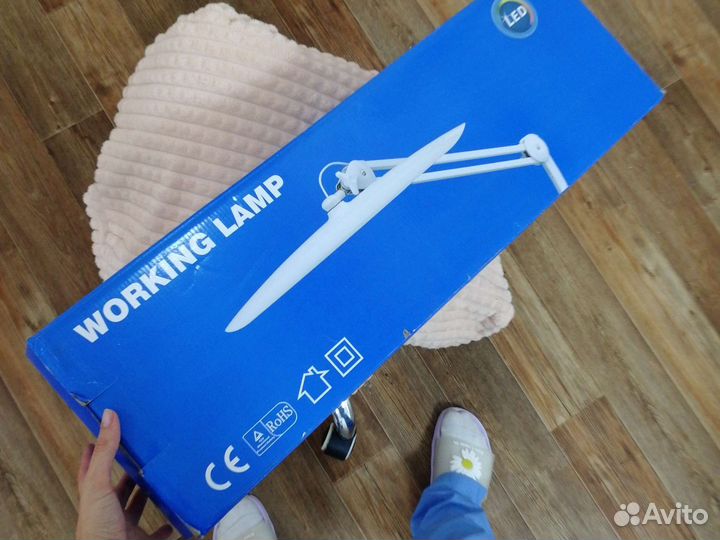 Лампа бестеневая