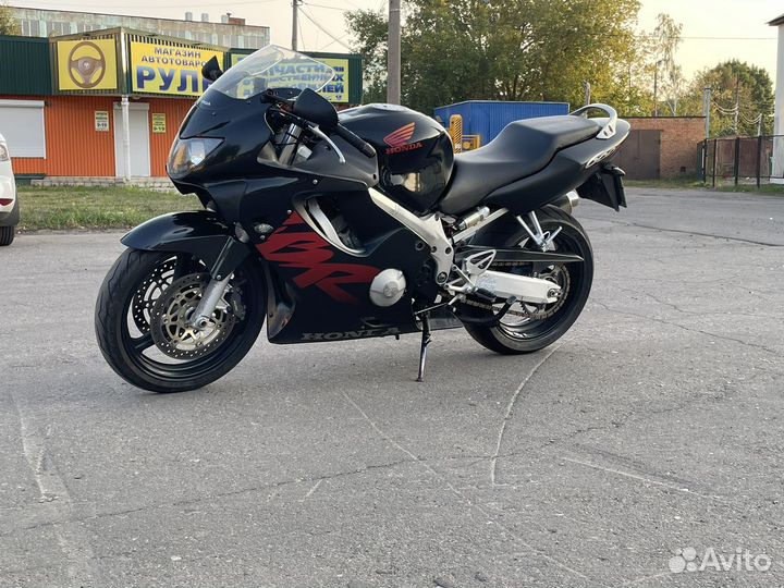 Honda cbr f4