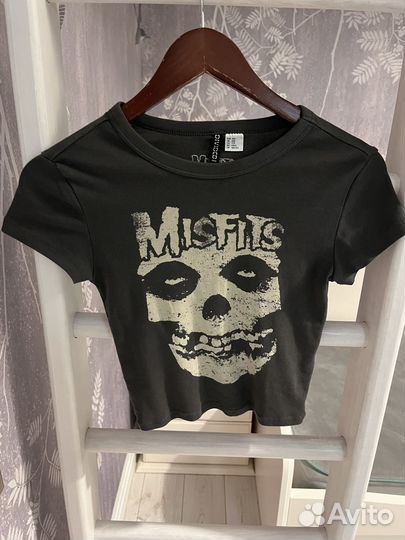 Топ Misfits H&M