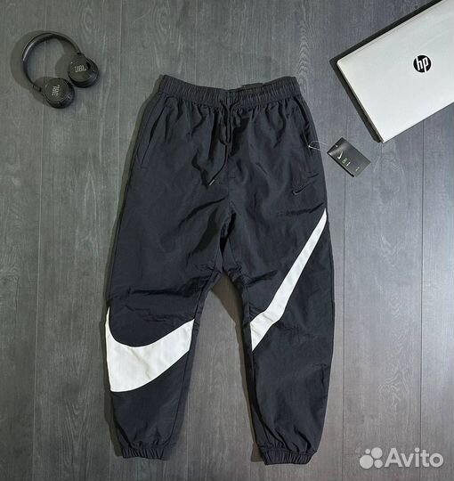 Спортивные штаны Nike Big Swoosh