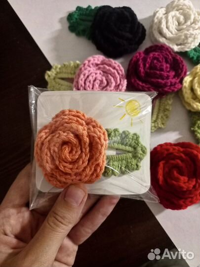 Заколки розы